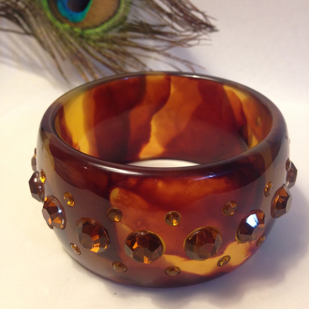 BROWN BANGLE